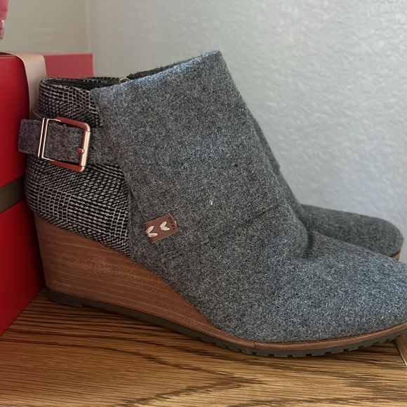 👢 DrScholl’s Shoes Color Grey Size 6M  23cm - Picture 1 of 8